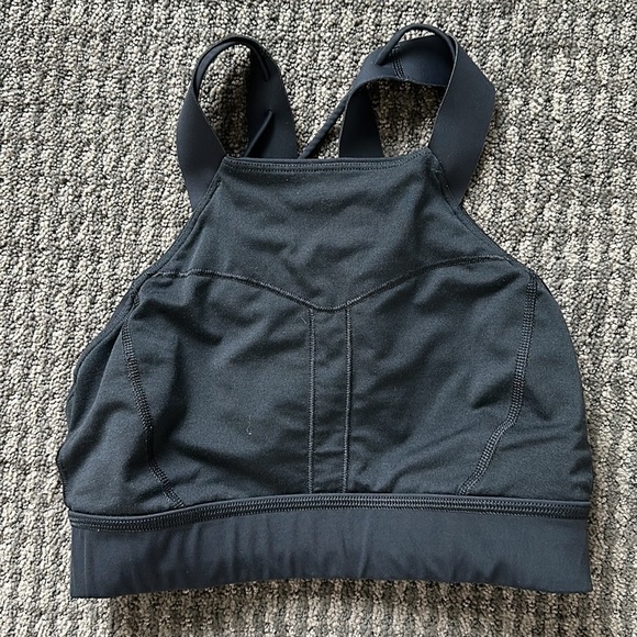 Lululemon Strong at Heart Sports Bras - Picture 11 of 12